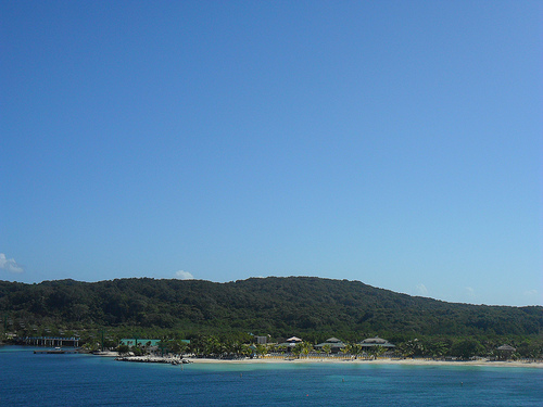 Discover the Best Beaches in Roatan, Honduras