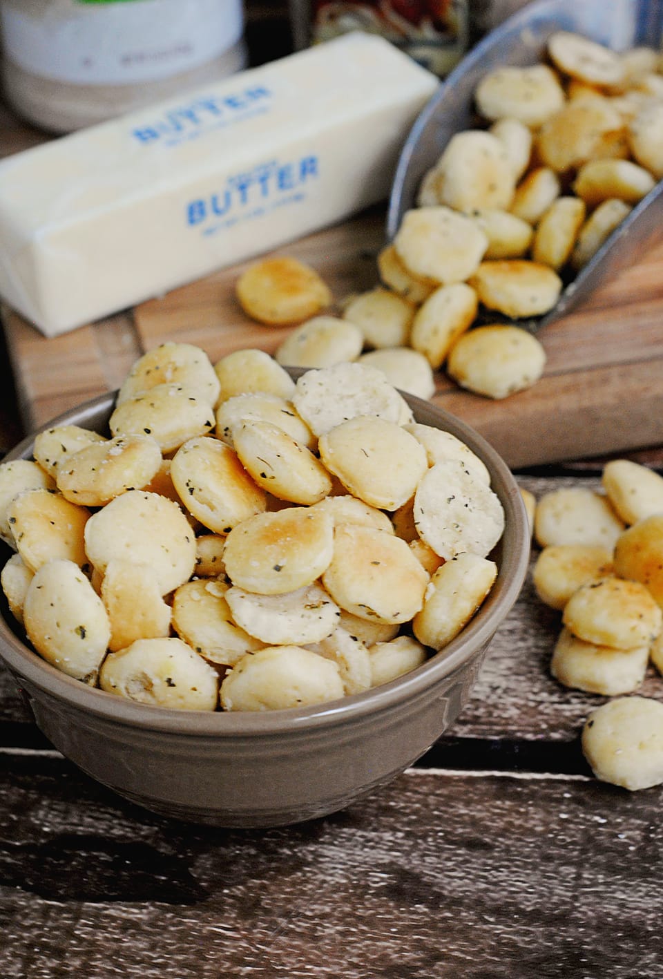 Buttered Oyster Crackers