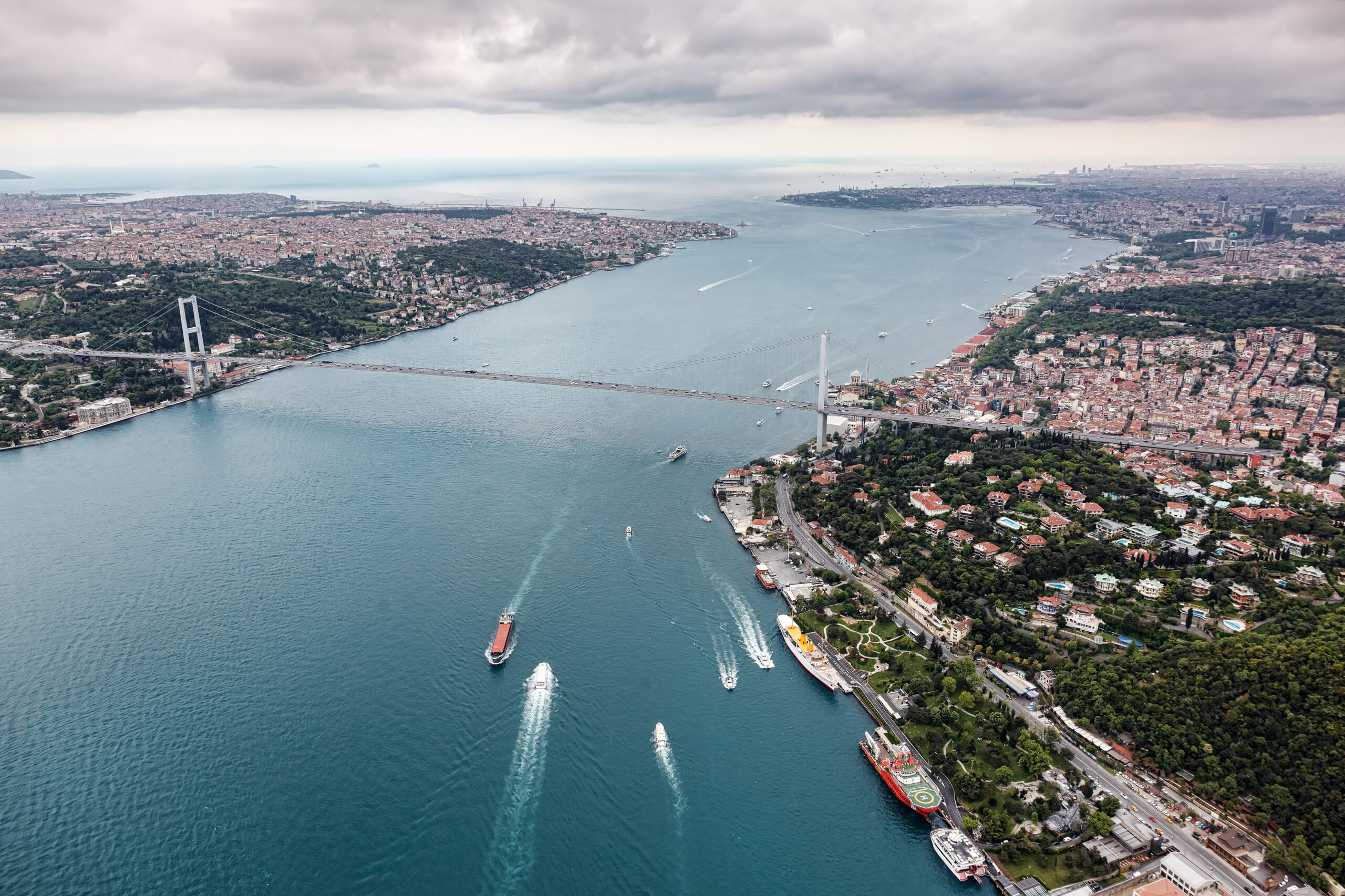 Discover the Magnificent Bosphorus with Bosphorus Cruise Tours and Tickets