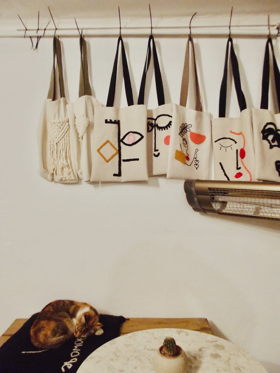 tote bags hanging