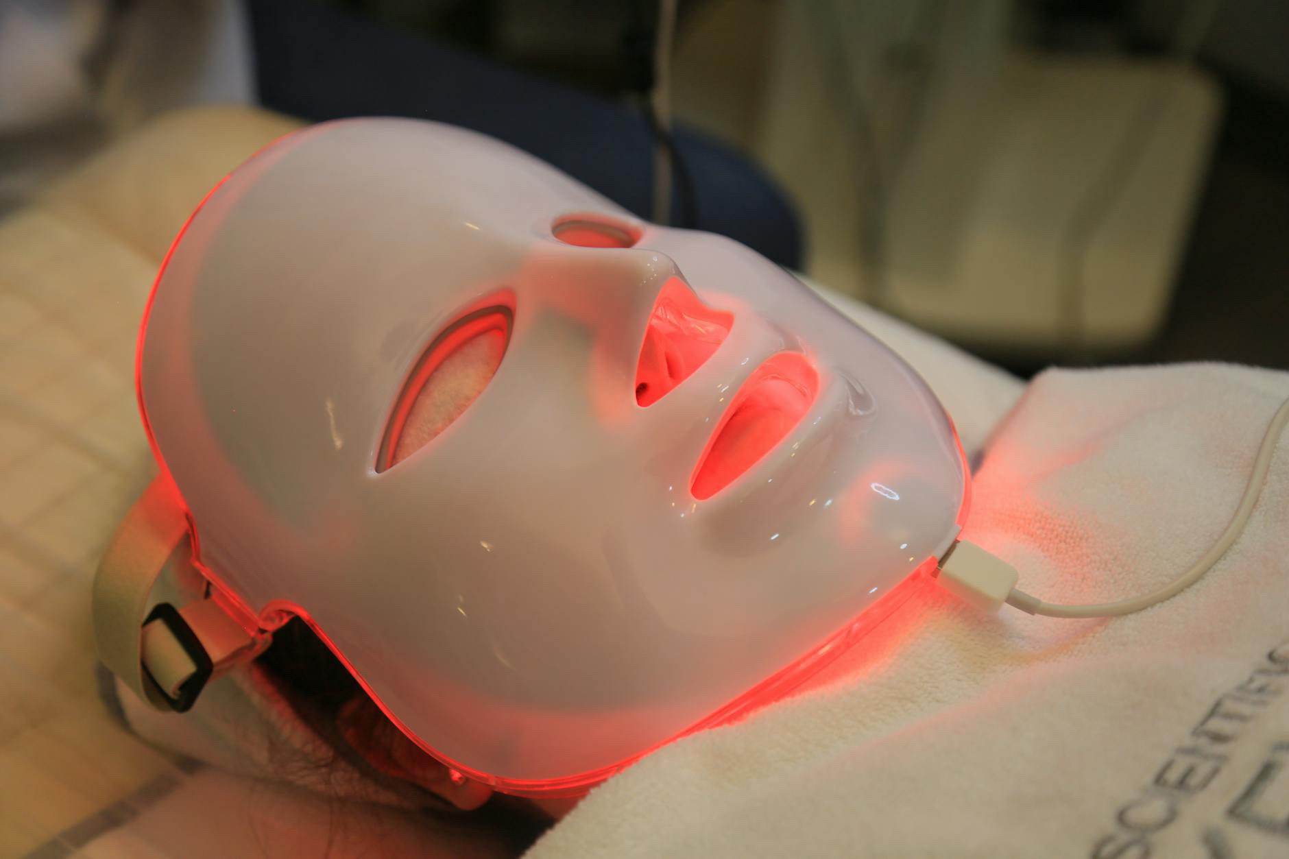 Can Red Light Therapy Transform Your Skin Health? Here’s What to Know